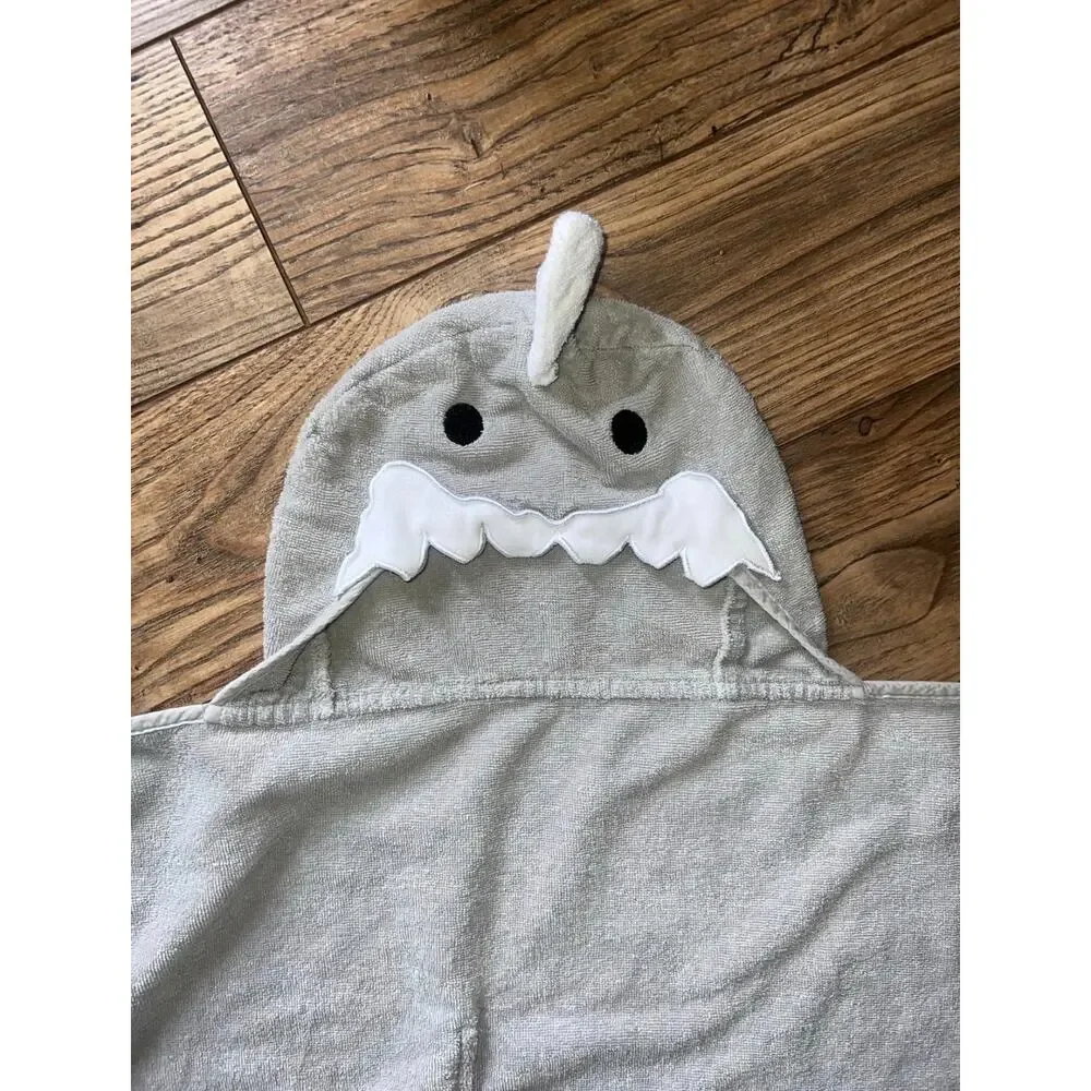 Pillowfort Shark Hooded Gray Bath Towel with Fin Kids Baby - See Pics